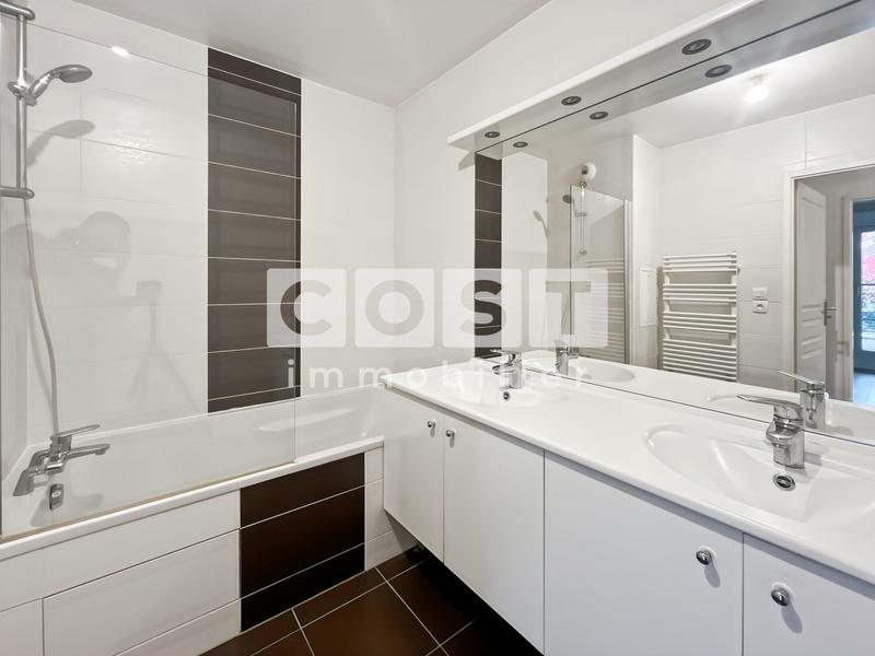 Appartement - 108 m² - 5 pièces