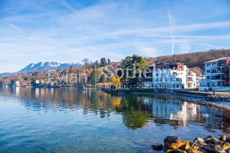 Appartement - 90 m² - 4 pièces