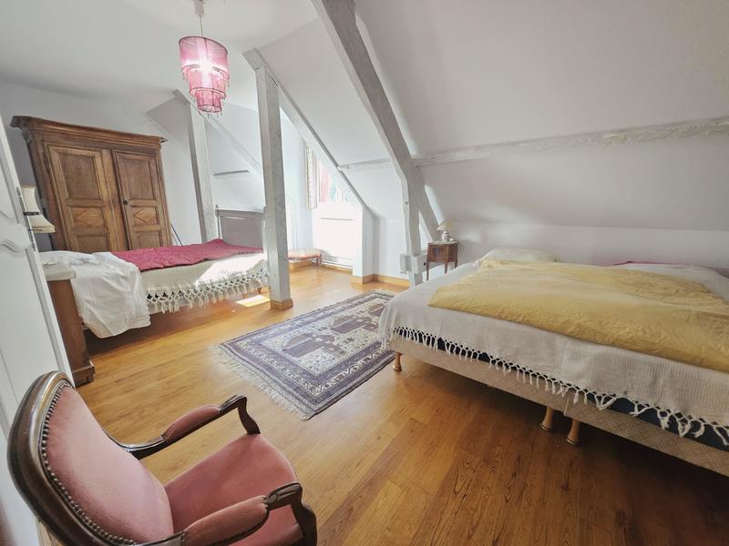 Maison ancienne - 285 m² - 8 pièces