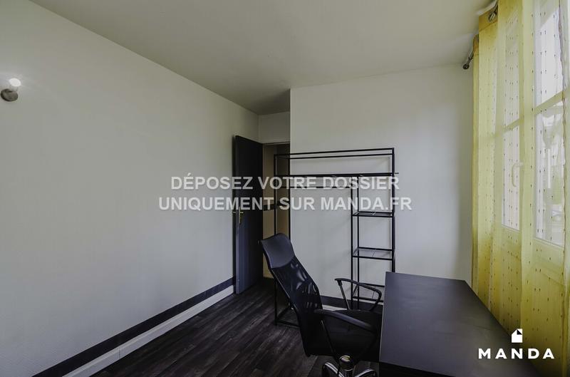 Chambre - 10 m² - 4 pièces