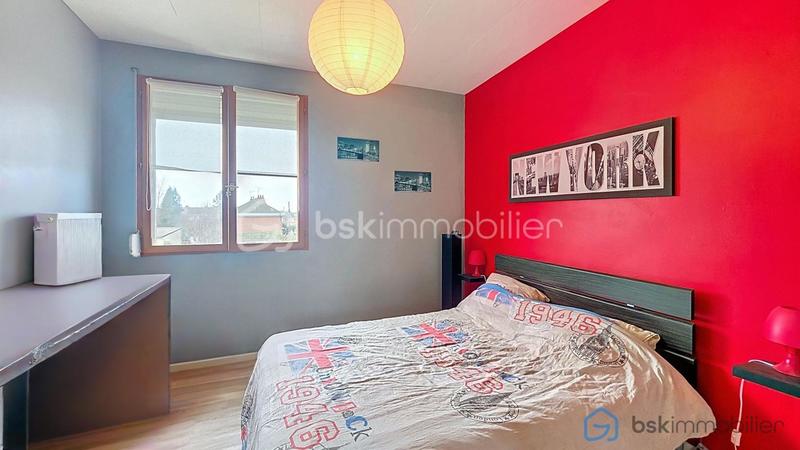 Maison traditionnelle - 105 m² - 7 pièces