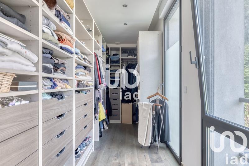 Maison - 343 m² - 9 pièces