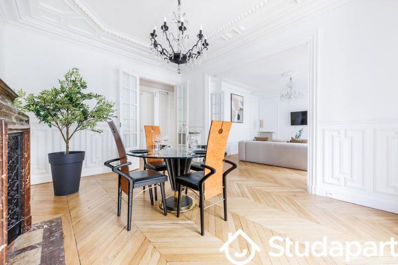 Appartement - 150 m² - 5 pièces