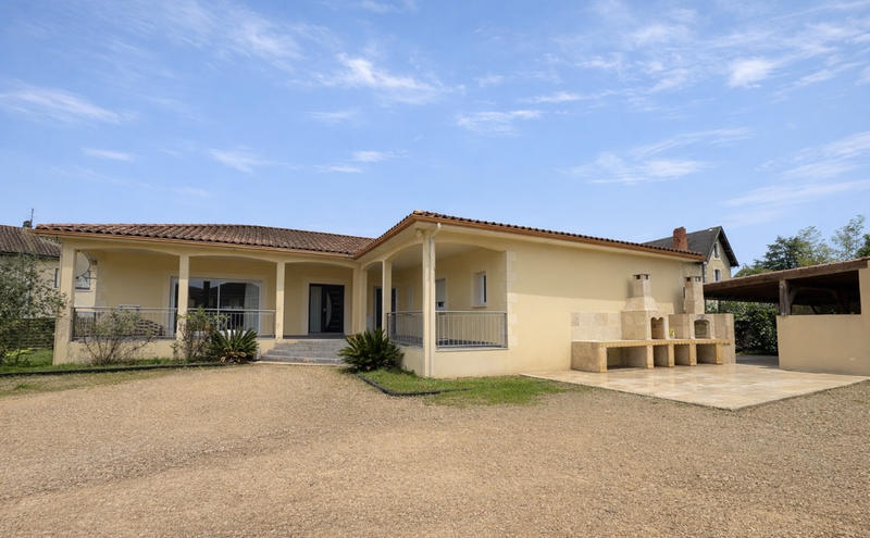 Maison - 157 m² - 6 pièces