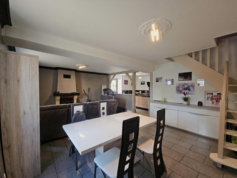 Maison - 140 m² - 6 pièces