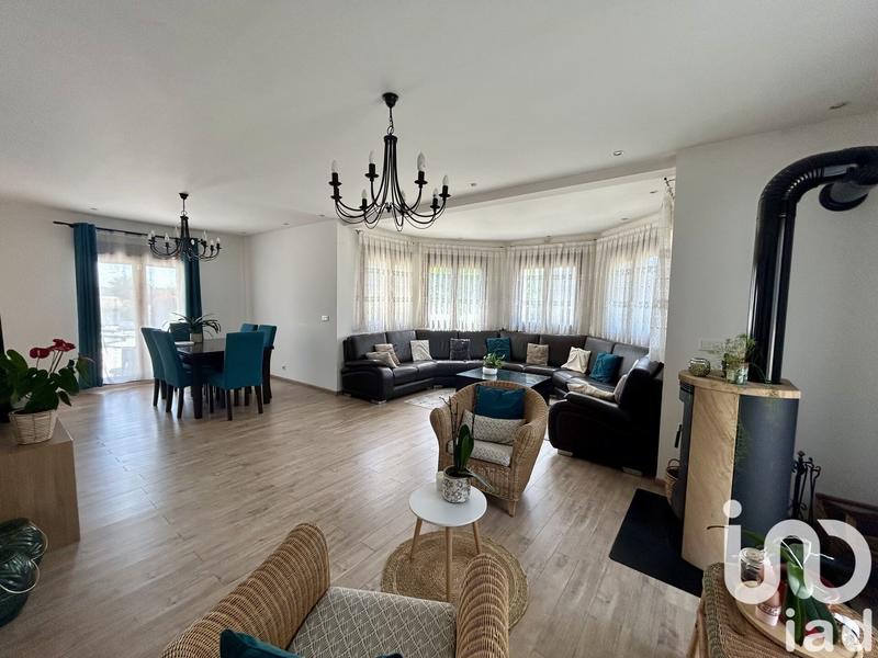 Maison - 189 m² - 6 pièces