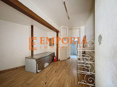 Local commercial - 121 m² - 4 pièces