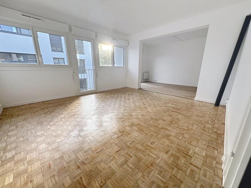 Appartement - 85 m² - 5 pièces