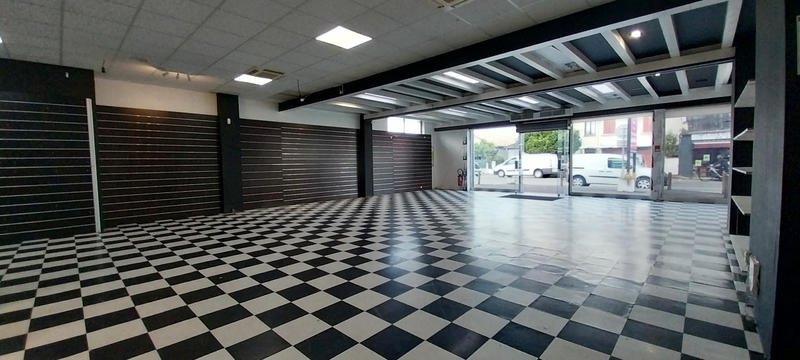 Immeuble - 175 m² - 1 pièce