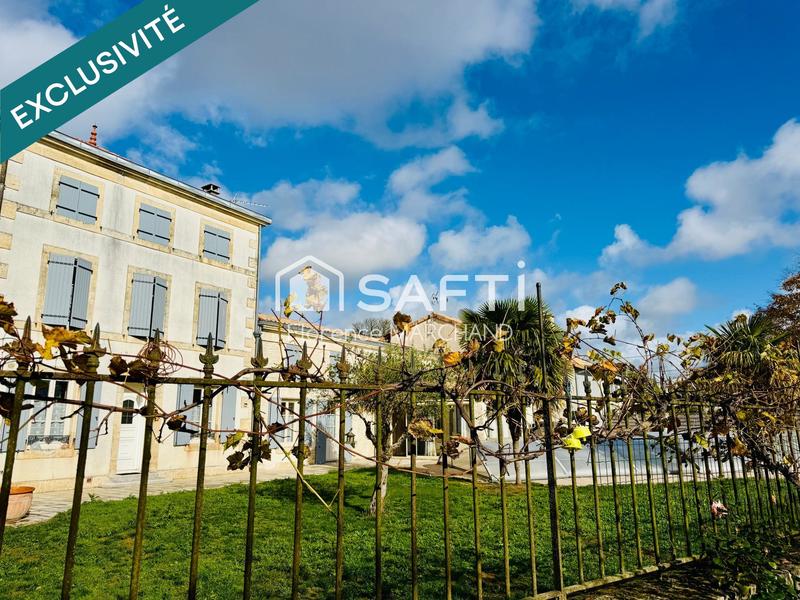 Maison - 286 m² - 10 pièces