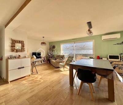 Maison - 89 m² - 4 pièces