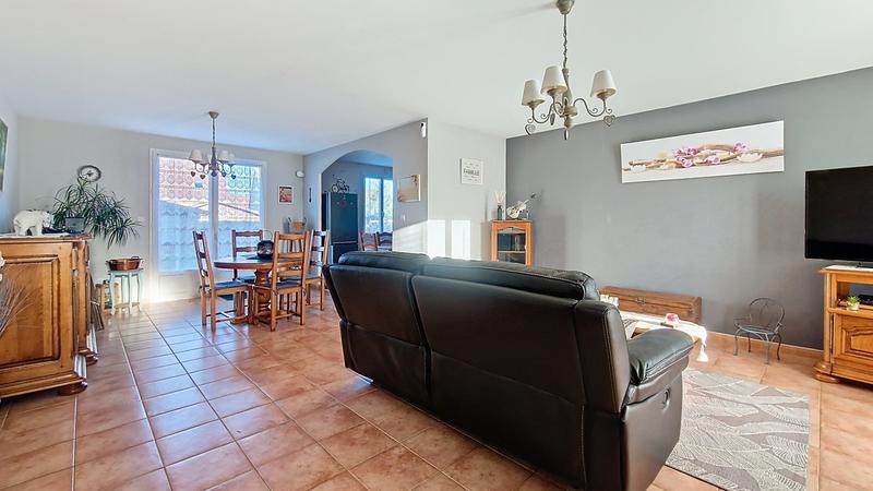 Maison - 94 m² - 4 pièces