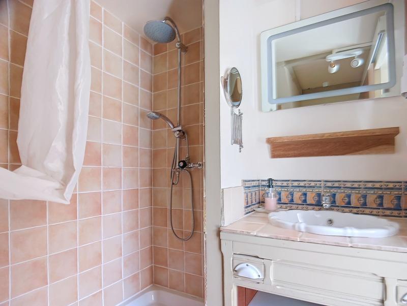 Longère - 261 m² - 17 pièces