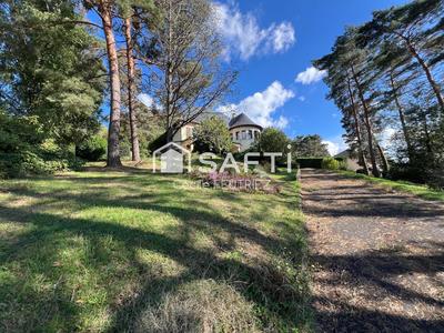 Maison - 231 m² - 6 pièces