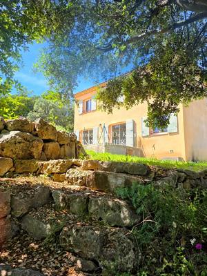 Villa - 130 m² - 5 pièces