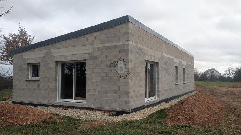 Maison - 95 m² - 4 pièces