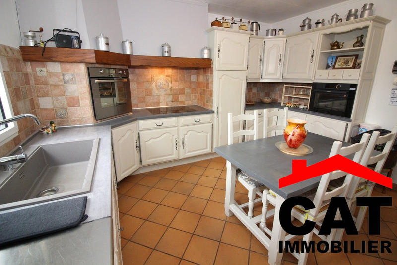 Maison - 191 m² - 8 pièces