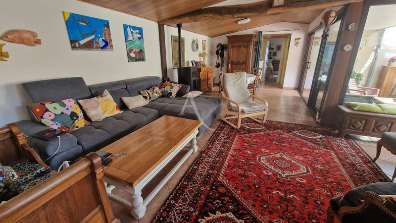 Maison - 146 m² - 6 pièces