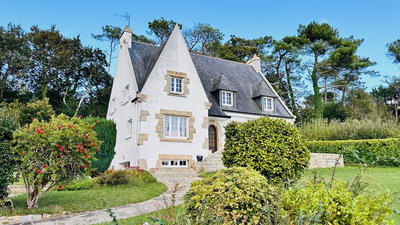 Maison - 169 m² - 9 pièces