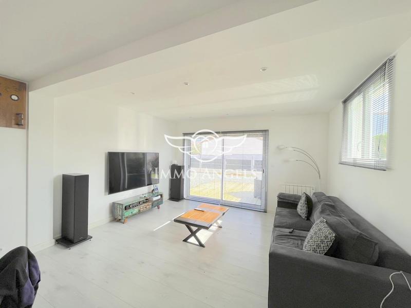 Maison traditionnelle - 155 m² - 7 pièces