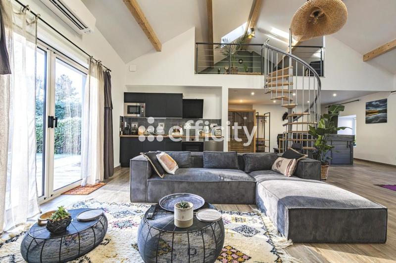 Maison - 82 m² - 3 pièces