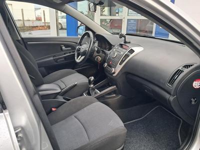 Kia Ceed 1.6 Crdi 90 ch