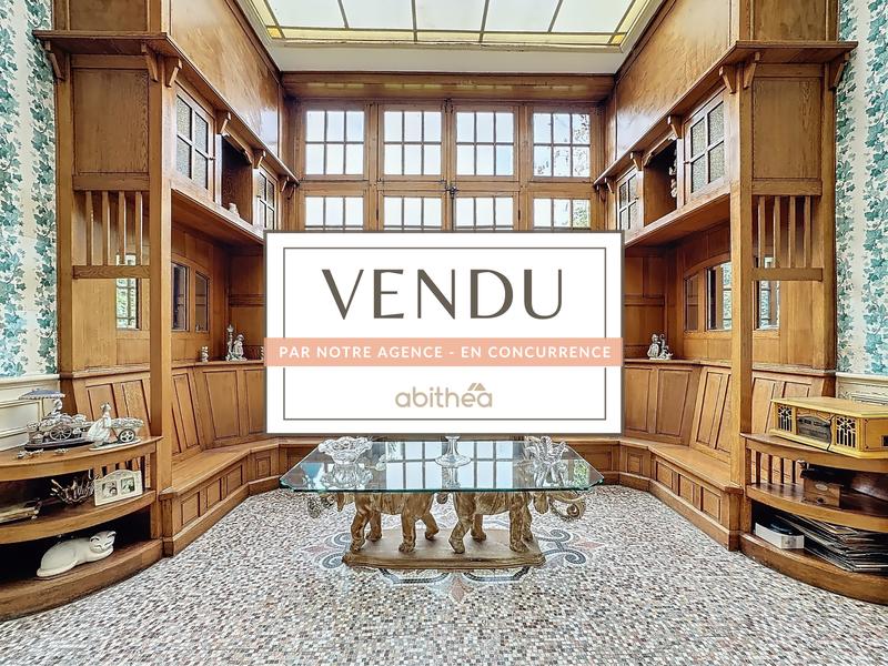 Maison - 257 m² - 9 pièces