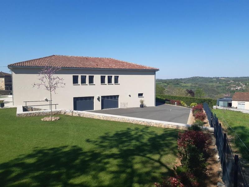 Maison d'architecte - 220 m² - 7 pièces