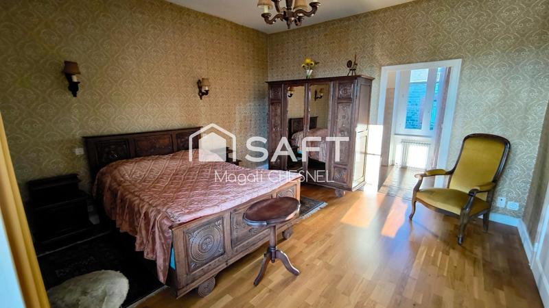 Maison - 172 m² - 9 pièces