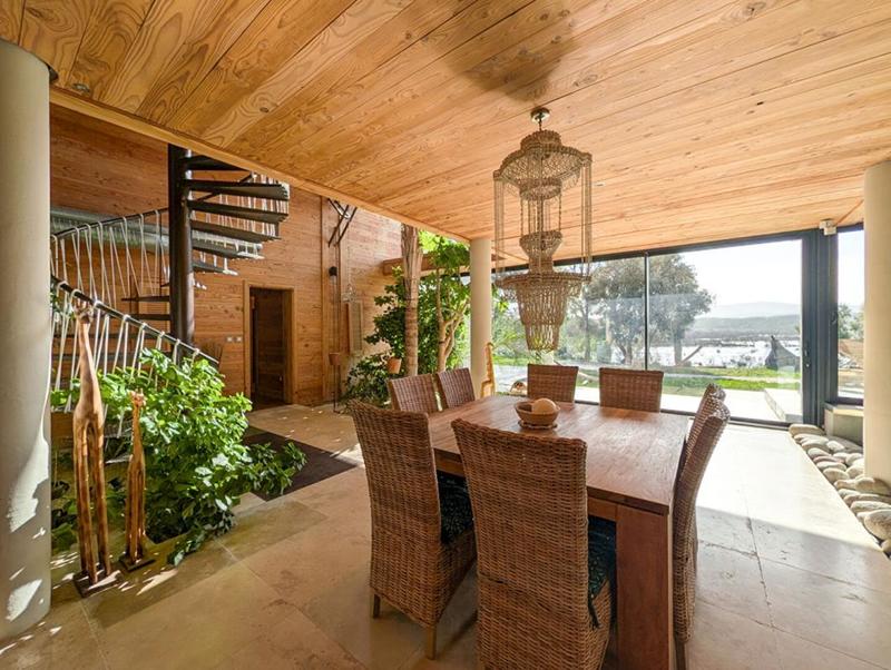 Villa - 231 m² - 5 pièces