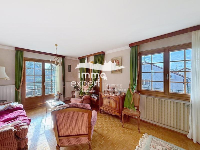 Maison - 96 m² - 5 pièces