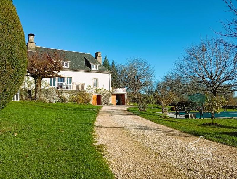 Villa - 192 m² - 7 pièces