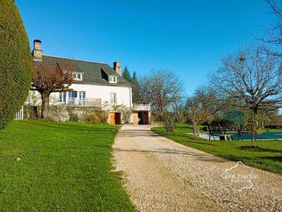 Villa - 192 m² - 7 pièces