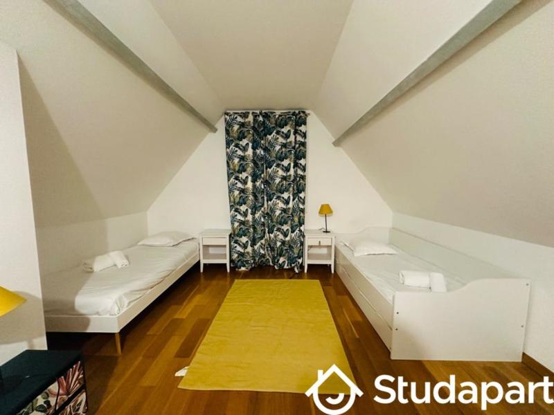 Chambre - 50 m² - 1 pièce