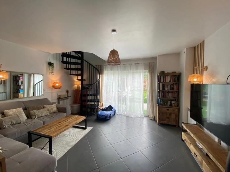 Maison de ville - 107 m² - 5 pièces