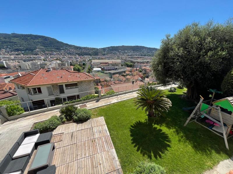 Villa - 170 m² - 6 pièces