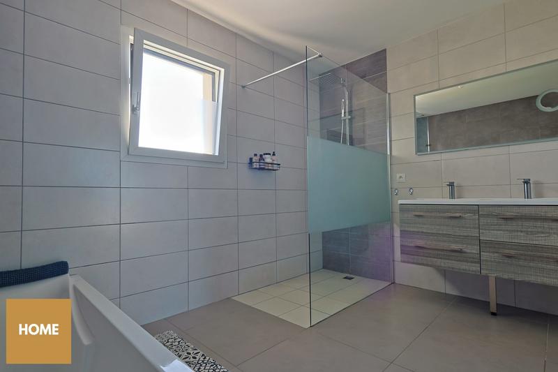 Maison contemporaine - 163 m² - 6 pièces