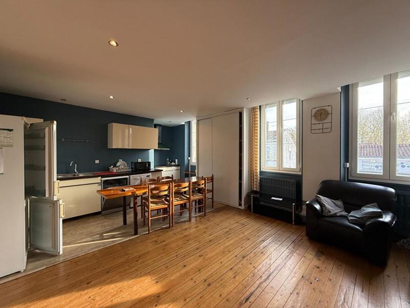 Appartement - 102 m² - 4 pièces