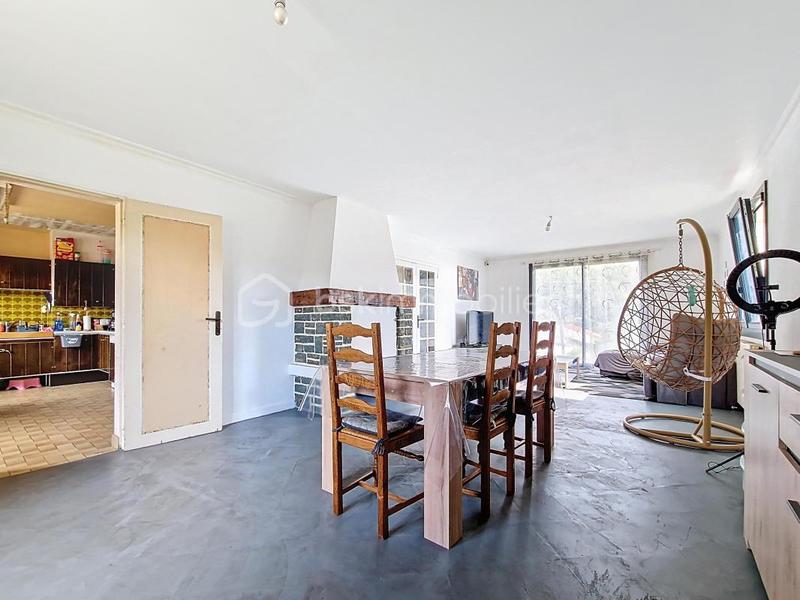 Maison traditionnelle - 158 m² - 6 pièces