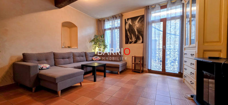 Maison traditionnelle - 300 m² - 16 pièces