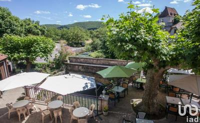 Local commercial - 1 200 m²