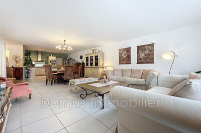 Villa - 93 m² - 4 pièces