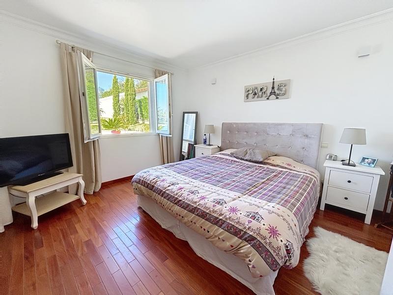 Maison - 193 m² - 7 pièces