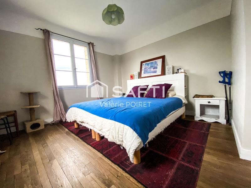 Maison de maîtres - 260 m² - 8 pièces