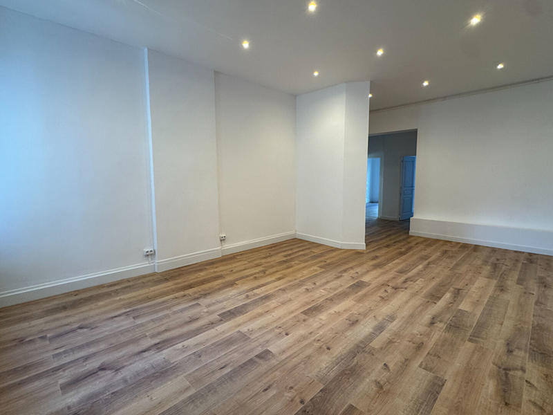 Appartement - 99 m² - 3 pièces