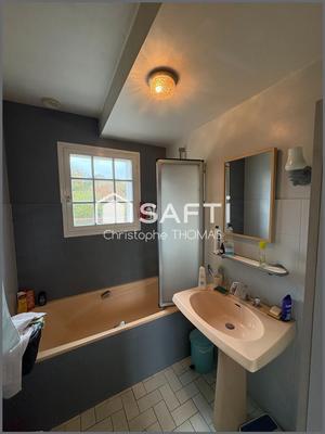 Maison - 90 m² - 7 pièces