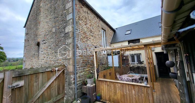 Maison de village - 139 m² - 7 pièces