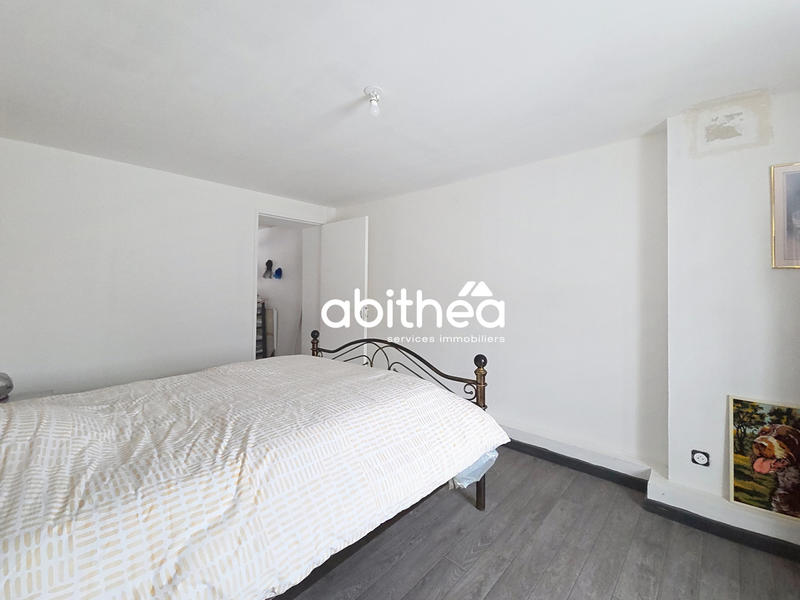 Maison - 220 m² - 7 pièces