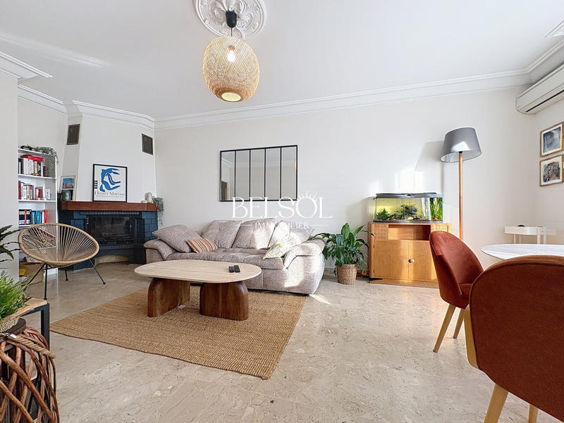 Appartement - 100 m² - 4 pièces