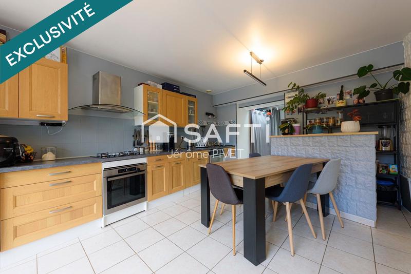 Maison - 93 m² - 4 pièces